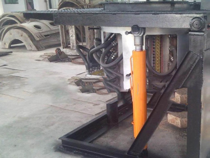 中频电炉价格和电压进线的选择依据